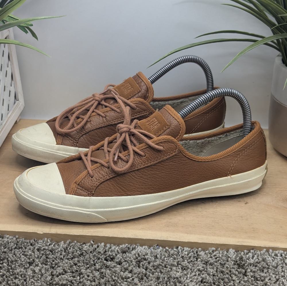 Converse CTAS Leather Fur Lined Women's Size 8 Comfort Shoes Warm Fall